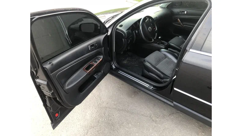 Volkswagen Passat 2003 - 14