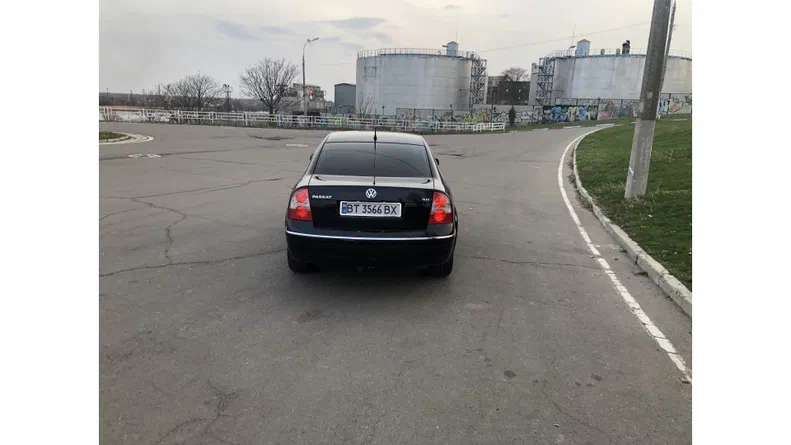 Volkswagen Passat 2003 - 5