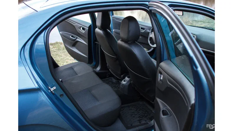 Peugeot 301 2013 - 7