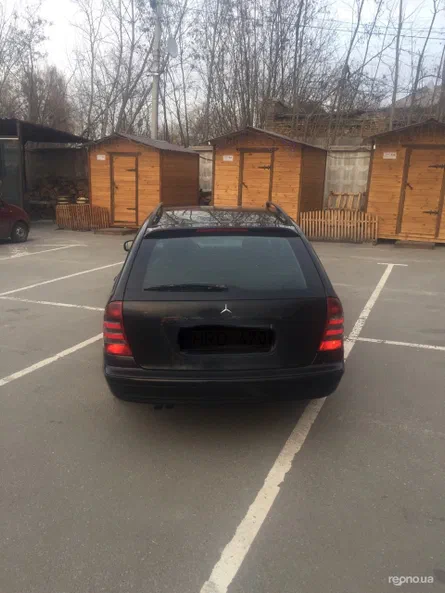 Mercedes-Benz C-Клас 2002 - 7