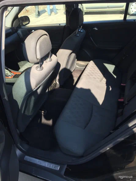 Mercedes-Benz C-Клас 2002 - 5