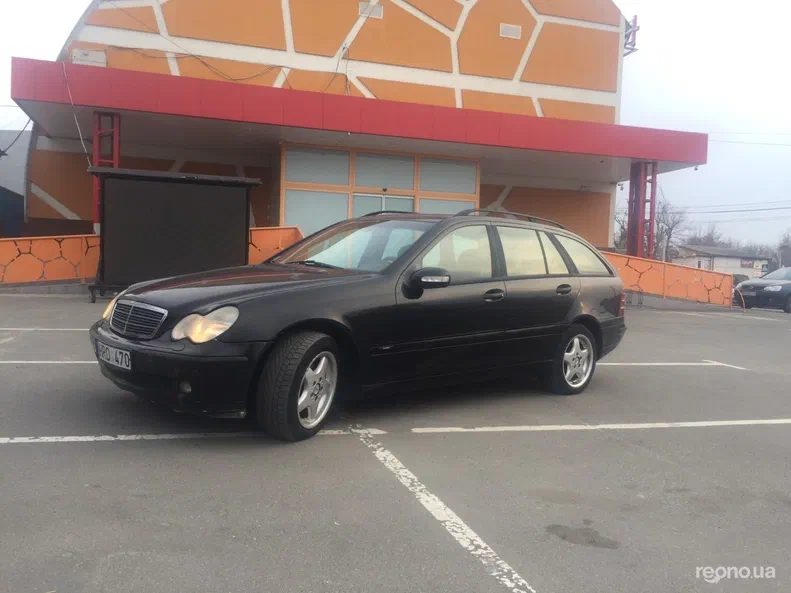 Mercedes-Benz C-Клас 2002 - 8