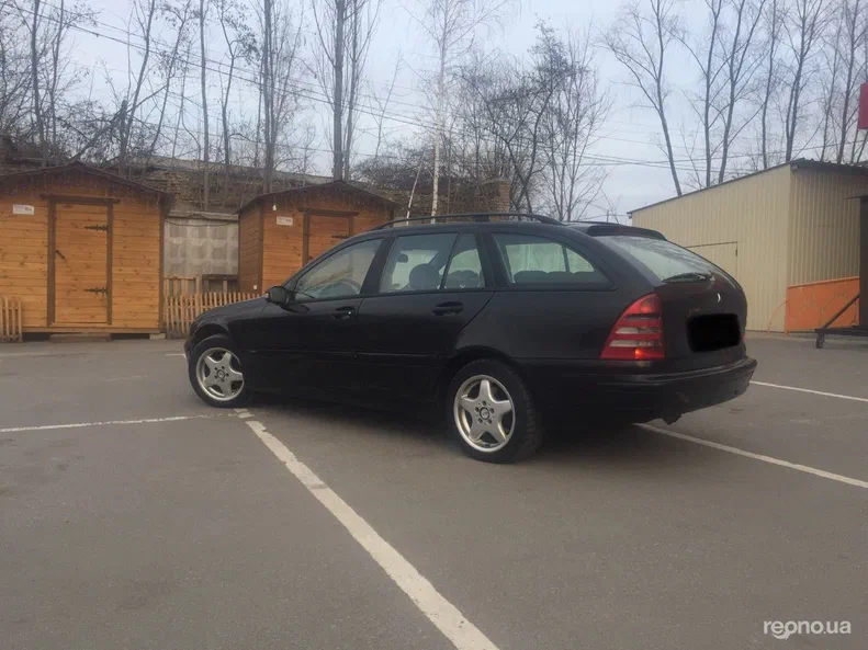 Mercedes-Benz C-Клас 2002 - 9
