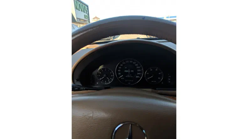 Mercedes-Benz E-Клас 2006 - 13