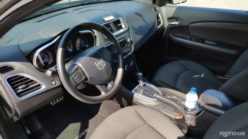 Dodge Avenger 2012 - 16