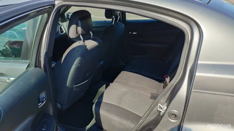 Dodge Avenger 2012 - 18