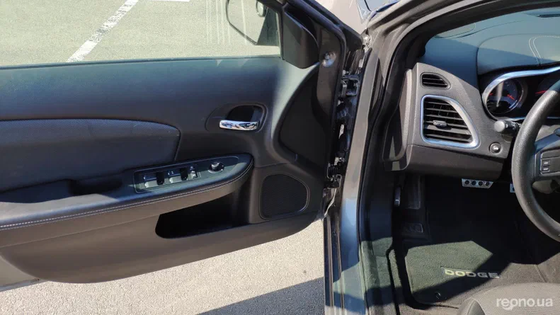 Dodge Avenger 2012 - 17