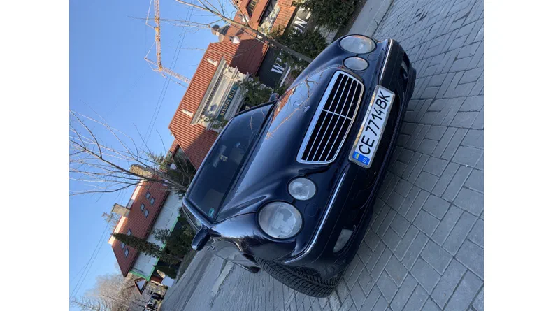 Mercedes-Benz E-Клас 2002 - 13