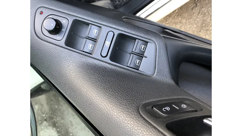 Volkswagen Tiguan 2010 - 8