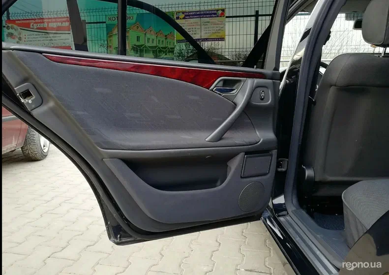 Mercedes-Benz E-Клас 1999 - 9