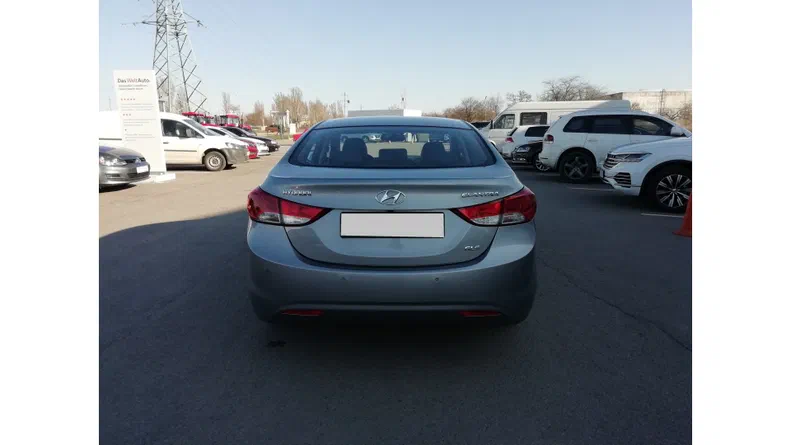 Hyundai Elantra 2012 - 6