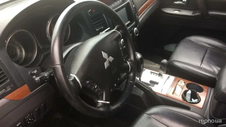 Mitsubishi Pajero 2008