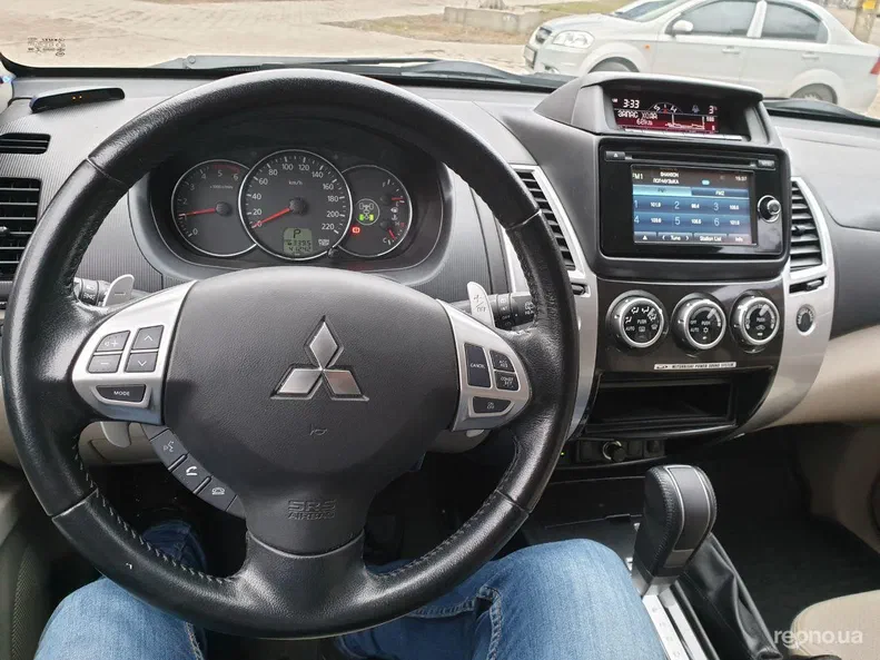 Mitsubishi Pajero Sport 2014 - 7