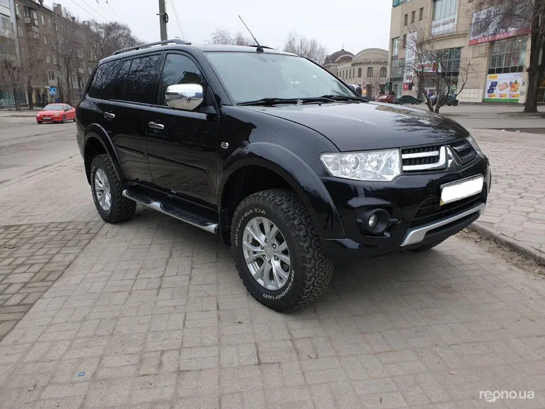 Mitsubishi Pajero Sport 2014