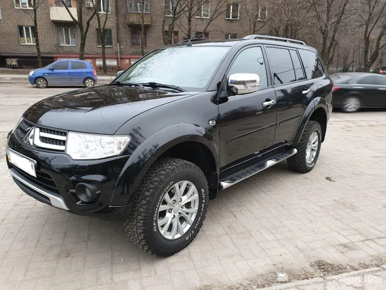 Mitsubishi Pajero Sport 2014