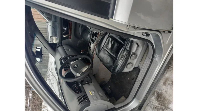 Kia Sorento 2004 - 7