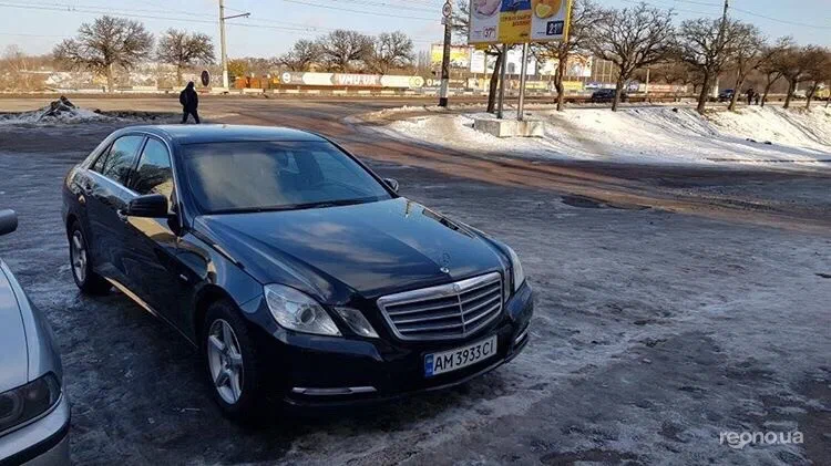 Mercedes-Benz E-Класс 2012