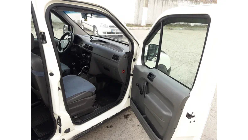 Ford Transit Connect 2003 - 12