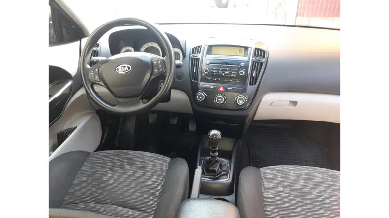Kia Ceed 2009 - 8