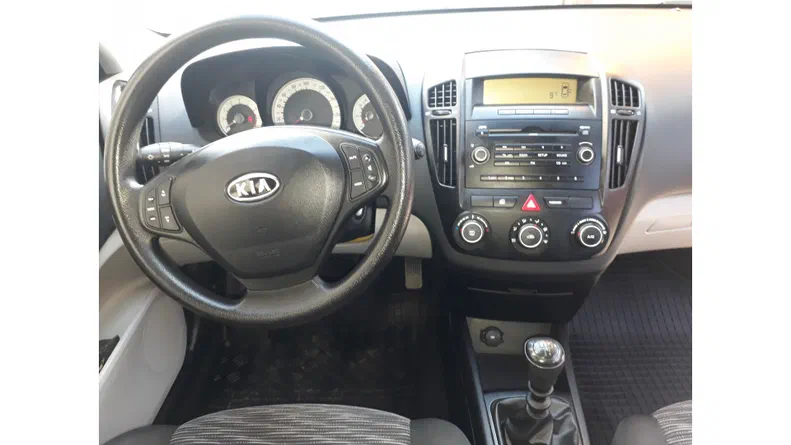 Kia Ceed 2009 - 9