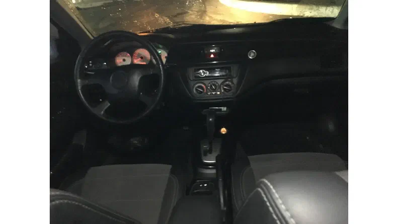 Mitsubishi Lancer 2005 - 6