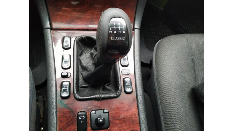 Mercedes-Benz E-Класс 2001