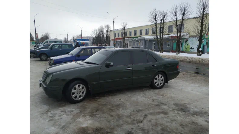 Mercedes-Benz E-Класс 2001