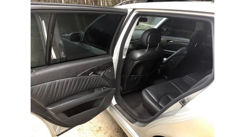 Mercedes-Benz E-Клас 2003 - 12