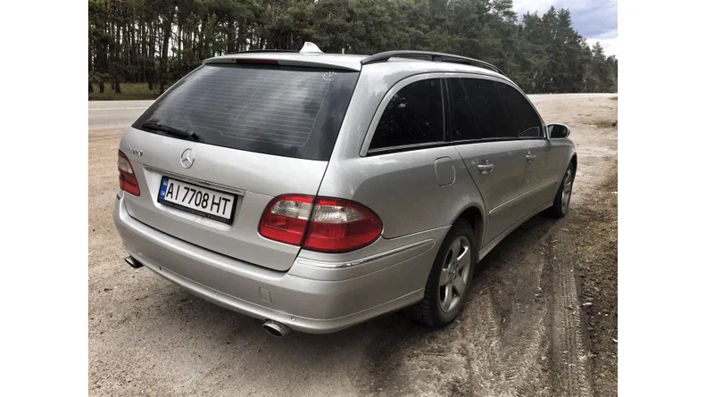Mercedes-Benz E-Клас 2003 - 4