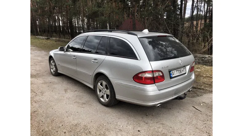 Mercedes-Benz E-Клас 2003 - 23