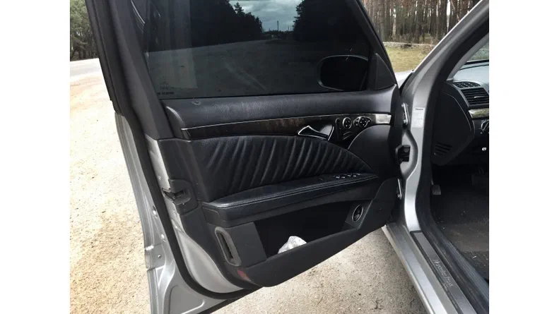 Mercedes-Benz E-Клас 2003 - 13