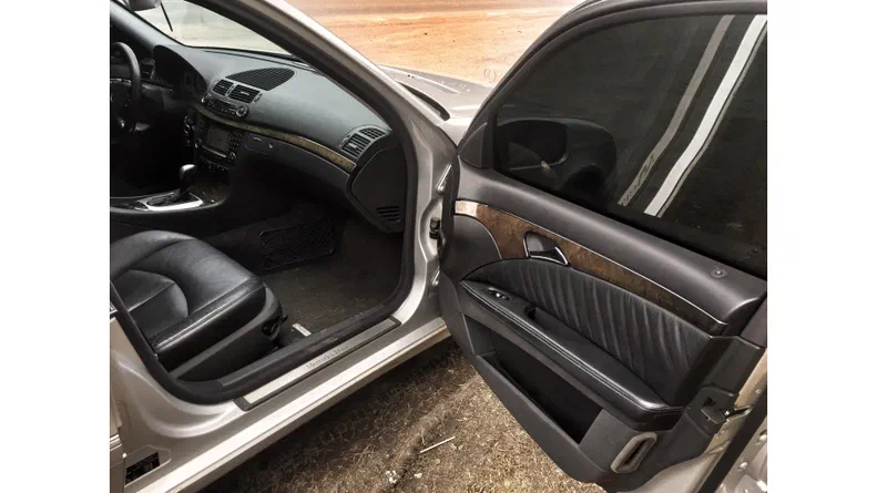 Mercedes-Benz E-Клас 2003 - 16
