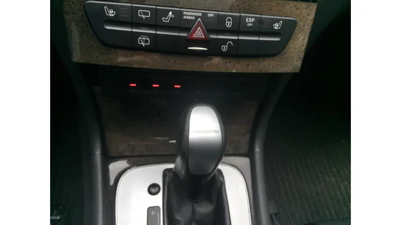 Mercedes-Benz E-Клас 2003 - 28