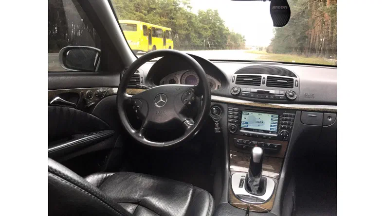 Mercedes-Benz E-Клас 2003 - 10