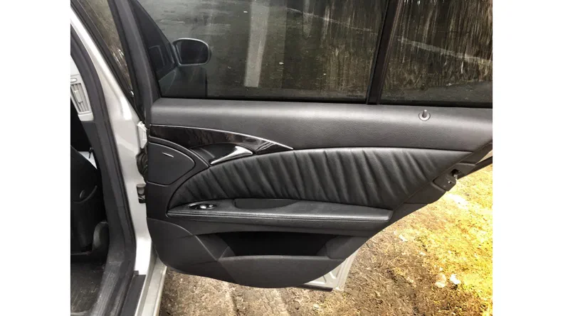 Mercedes-Benz E-Клас 2003 - 15