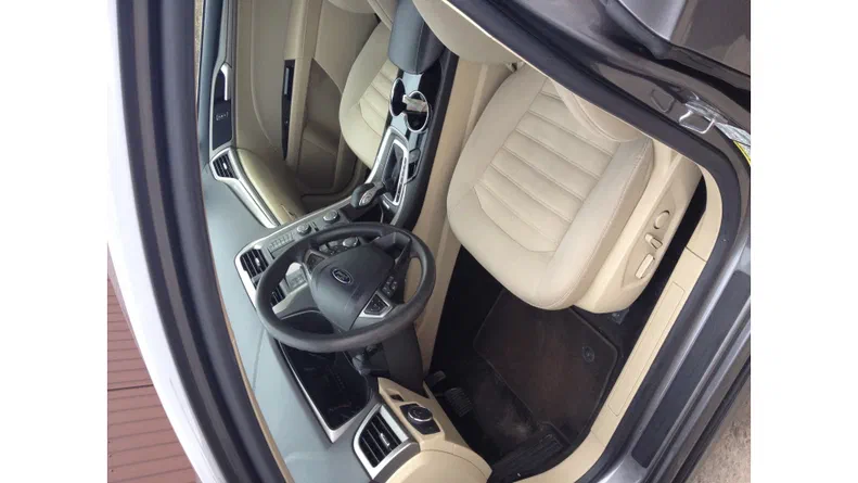 Ford Fusion 2014 - 8