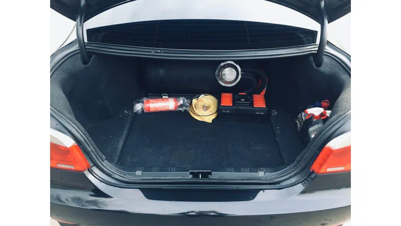 BMW 5 серія 2004 - 7