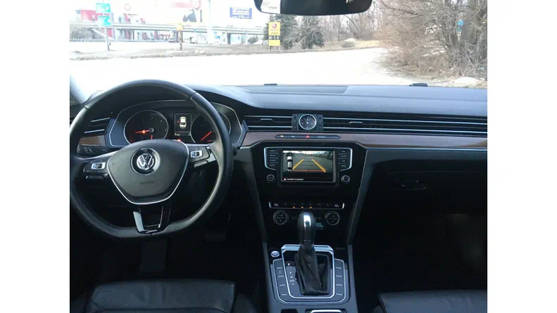 Volkswagen Passat 2016 - 19