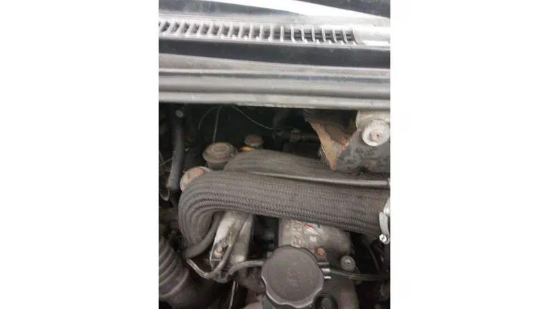 Hyundai H-1 2000 - 32