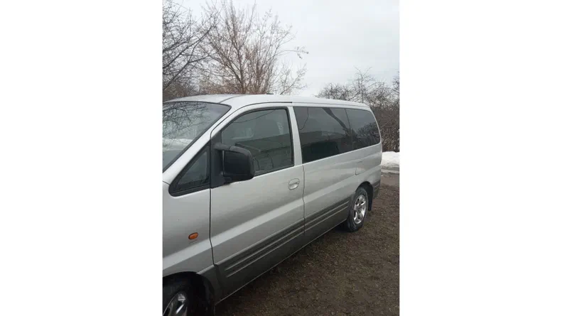 Hyundai H-1 2000 - 5