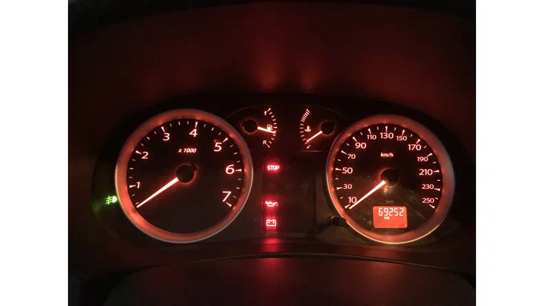 Renault Symbol 2011 - 5