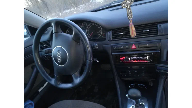 Audi A4 allroad 2001 - 8