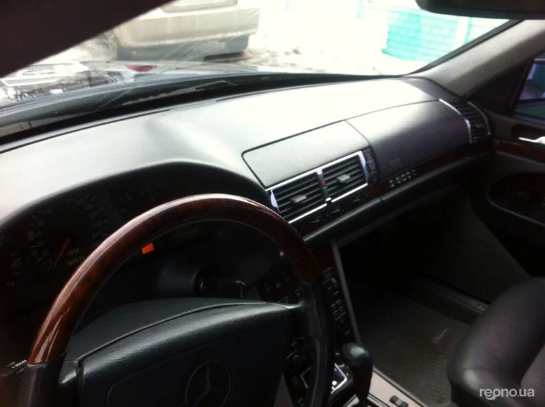 Mercedes-Benz S-Класс 1993