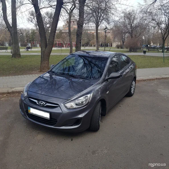 Hyundai Accent 2013