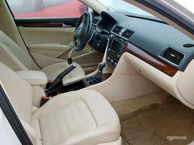 Volkswagen Passat 2012