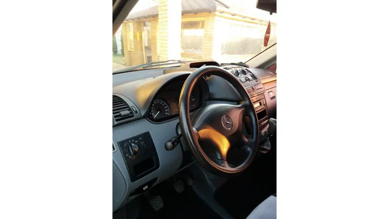 Mercedes-Benz Vito 2010