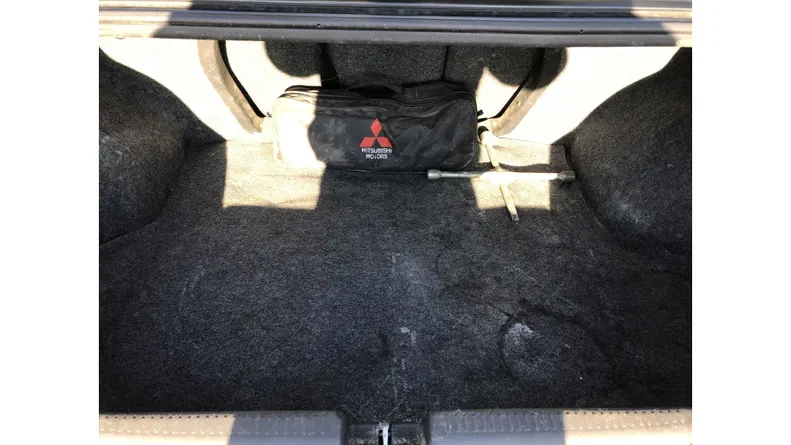 Mitsubishi Lancer 2006 - 8