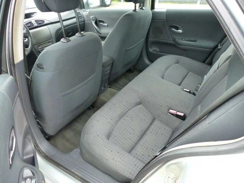 Renault Laguna 2004 - 7