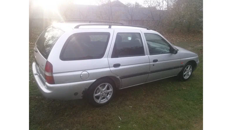 Ford Escort 1995 - 7