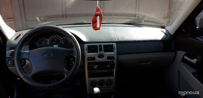 Lada (ВАЗ) Priora 2011 - 7